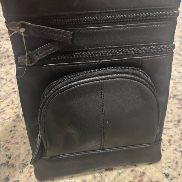 Marshal Leather Crossbody - Picture 4 of 8